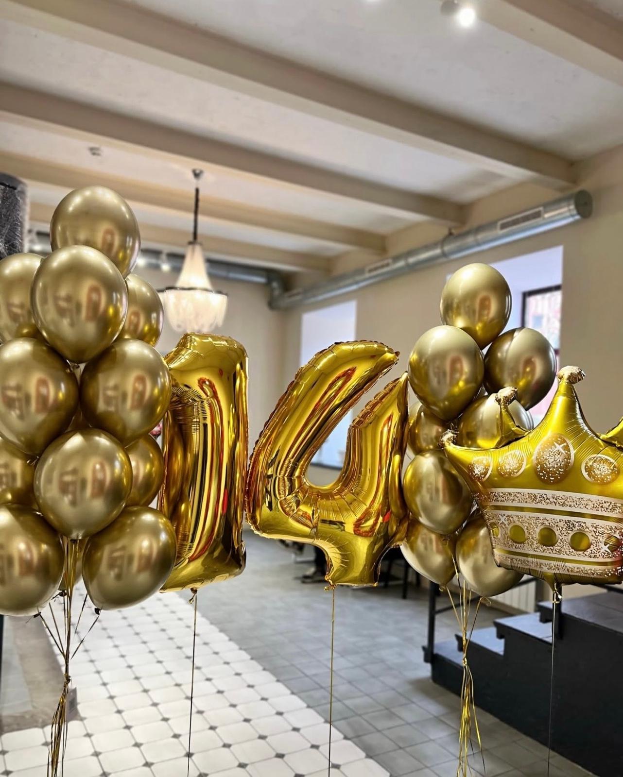 Golden-foil-balloons